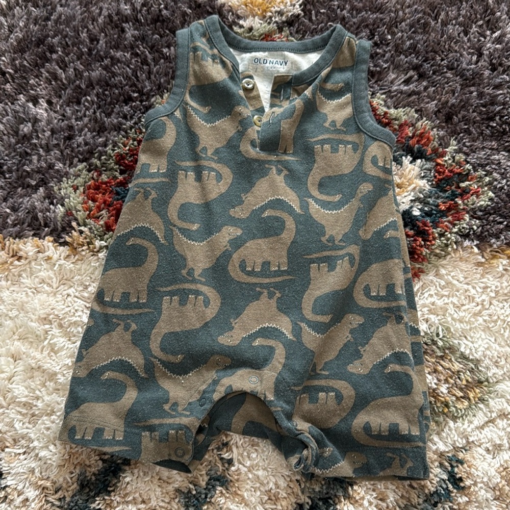 Old Navy 12-18 months romper